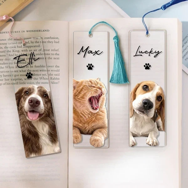 Personalized Acrylic Bookmark with Joyful Pet Portrait, Unique Keepsake Gift for Dog Owners Who Love Reading